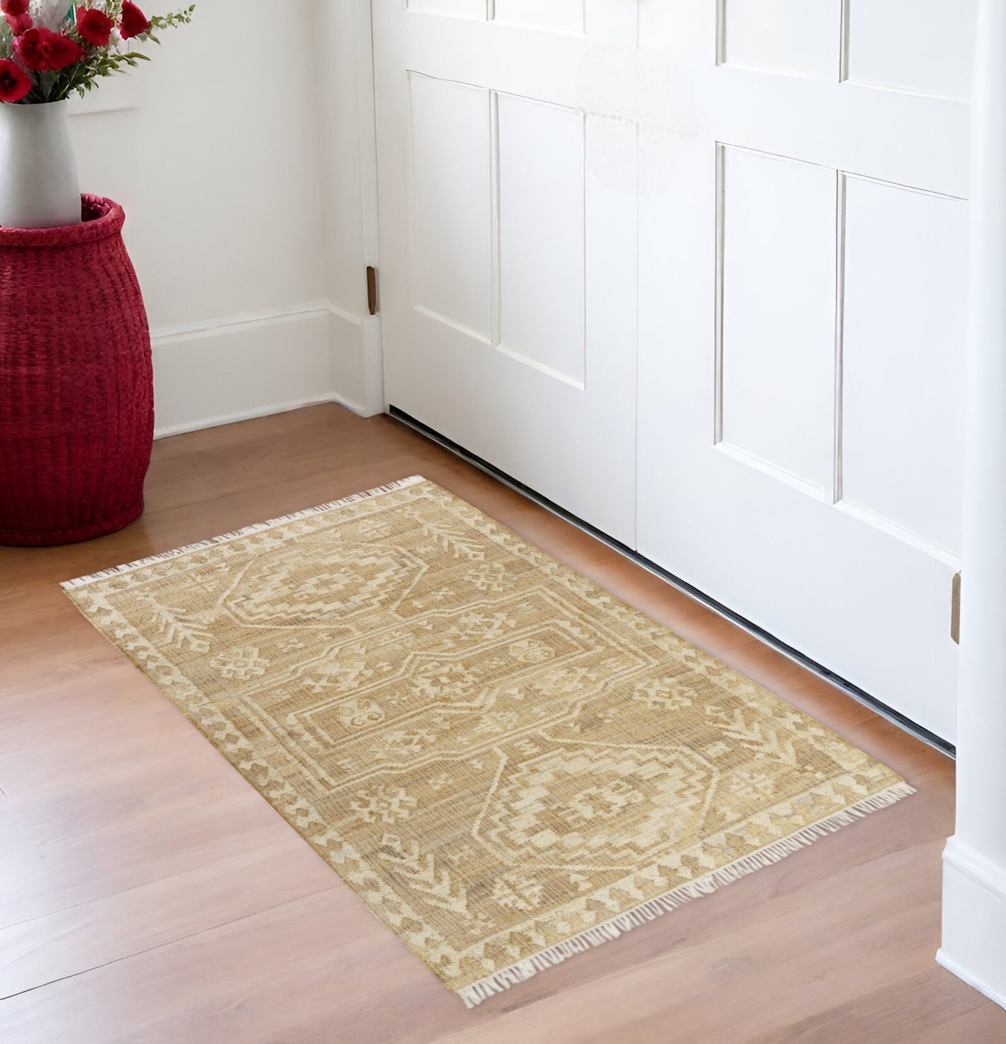 9' X 12' Natural and Ivory Medallion Hand Woven Area Rug