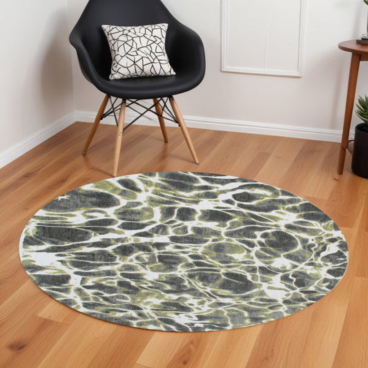 8' Green and White Round Abstract Non Skid Area Rug