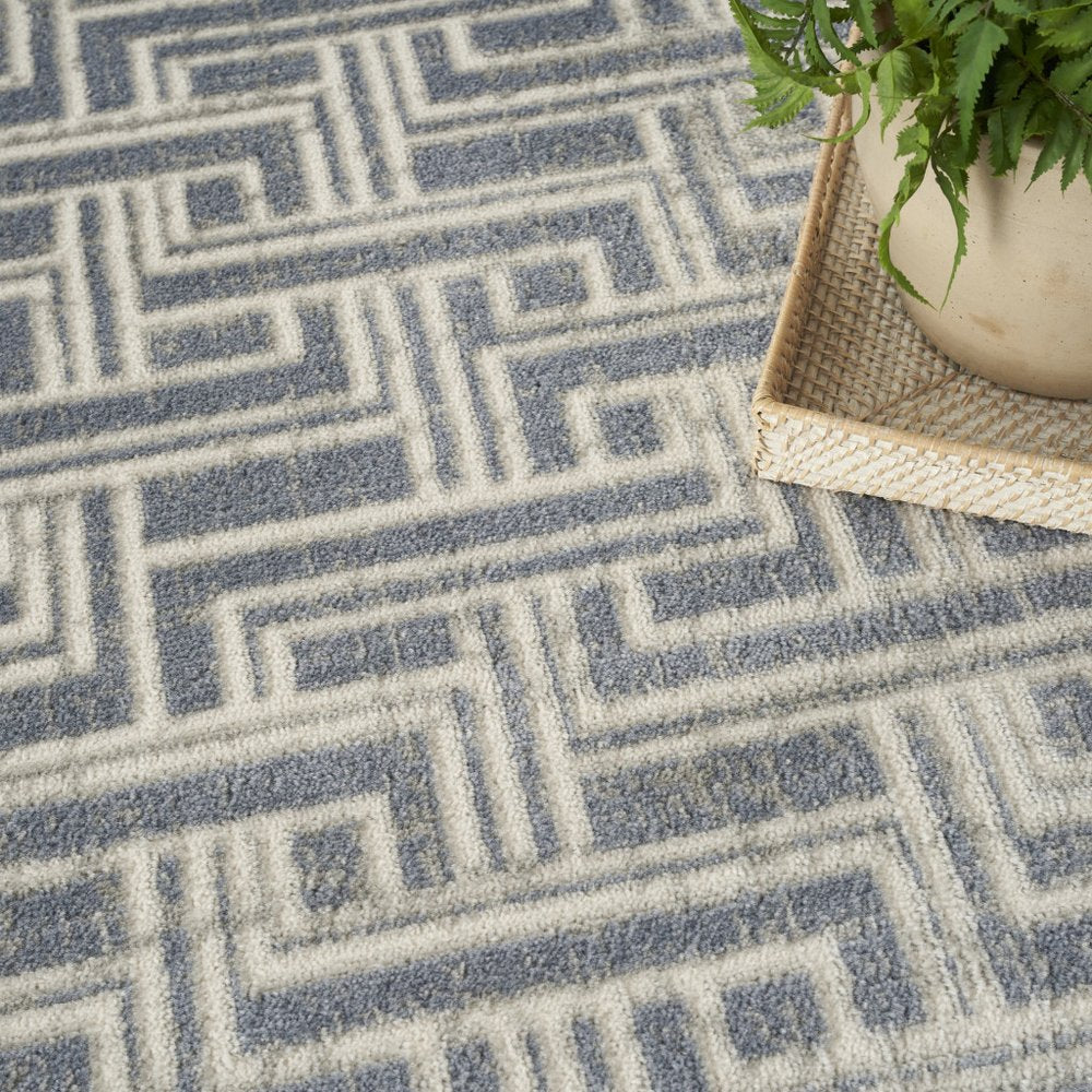 8' X 10' Blue Geometric Distressed Area Rug