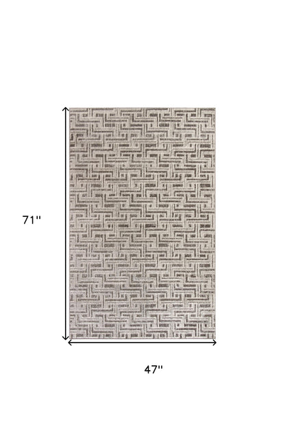 4' X 6' Gray Geometric Distressed Area Rug