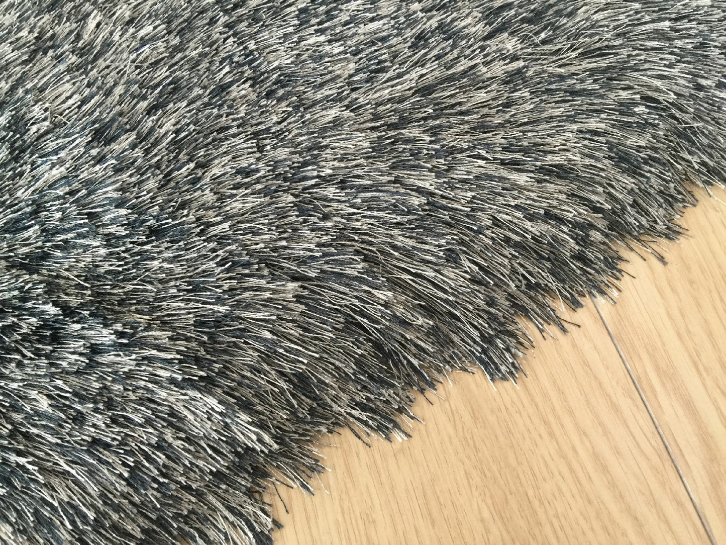 5' X 7' Gray Shag Hand Tufted Area Rug