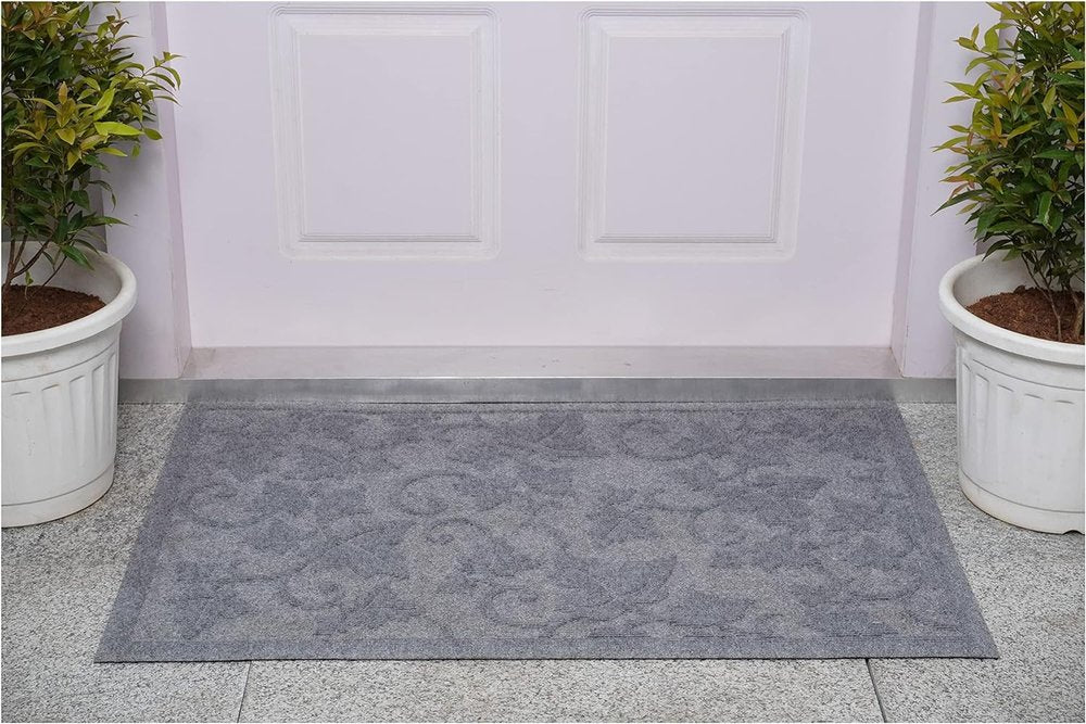 24" X 36" Light Gray Rubber Botanical Leaves Outdoor Door Mat