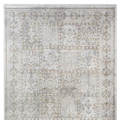 8' X 10' Ivory Oriental Distressed Area Rug With Fringe