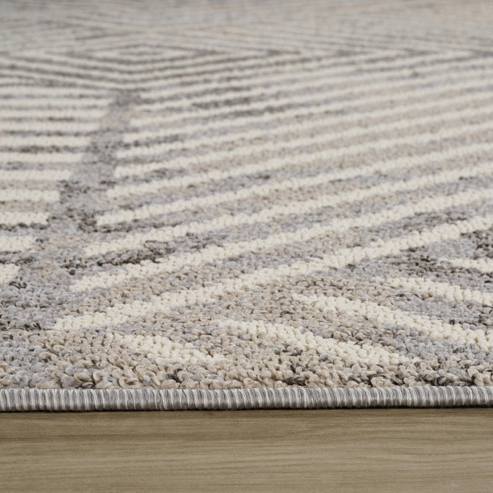 5' X 8' Gray and Beige Abstract Distressed Area Rug