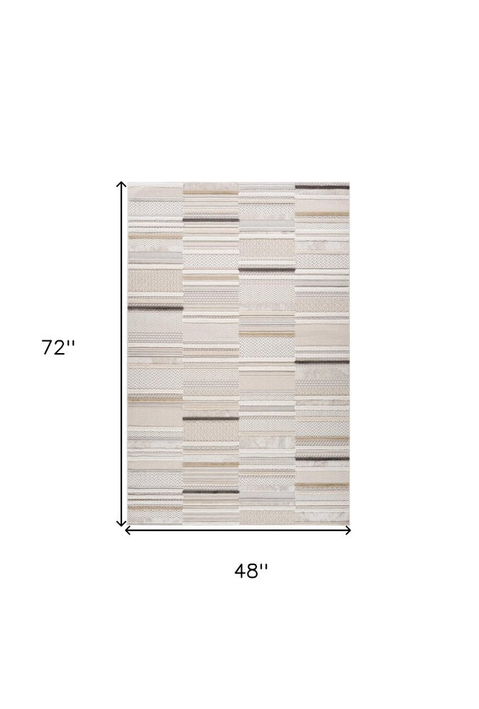 4' X 6' Gray and Beige Abstract Distressed Area Rug