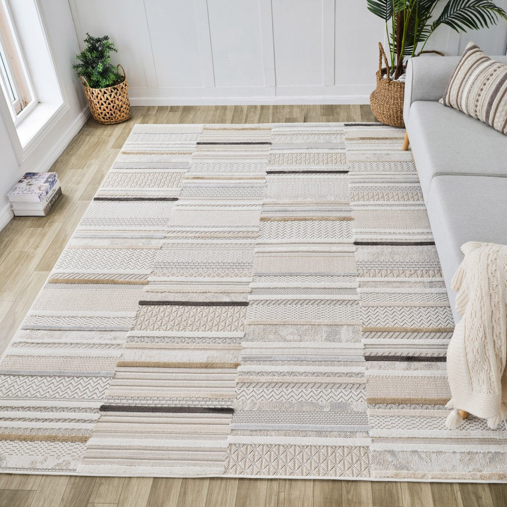 5' X 8' Gray and Beige Abstract Distressed Area Rug