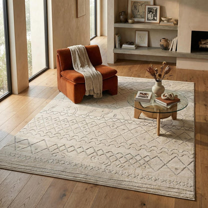 4' X 6' Gray and Beige Abstract Distressed Area Rug