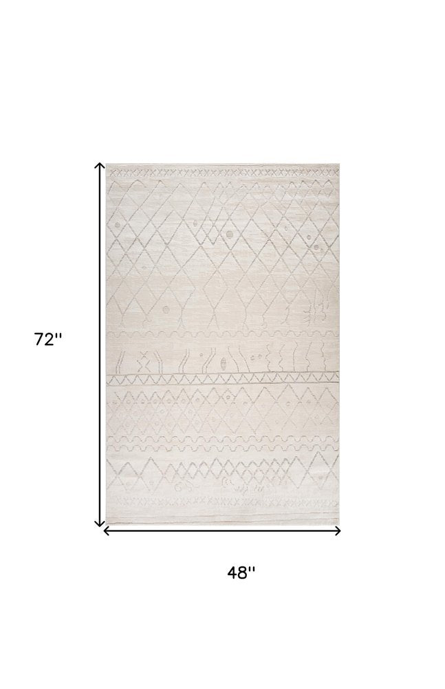 4' X 6' Gray and Beige Abstract Distressed Area Rug