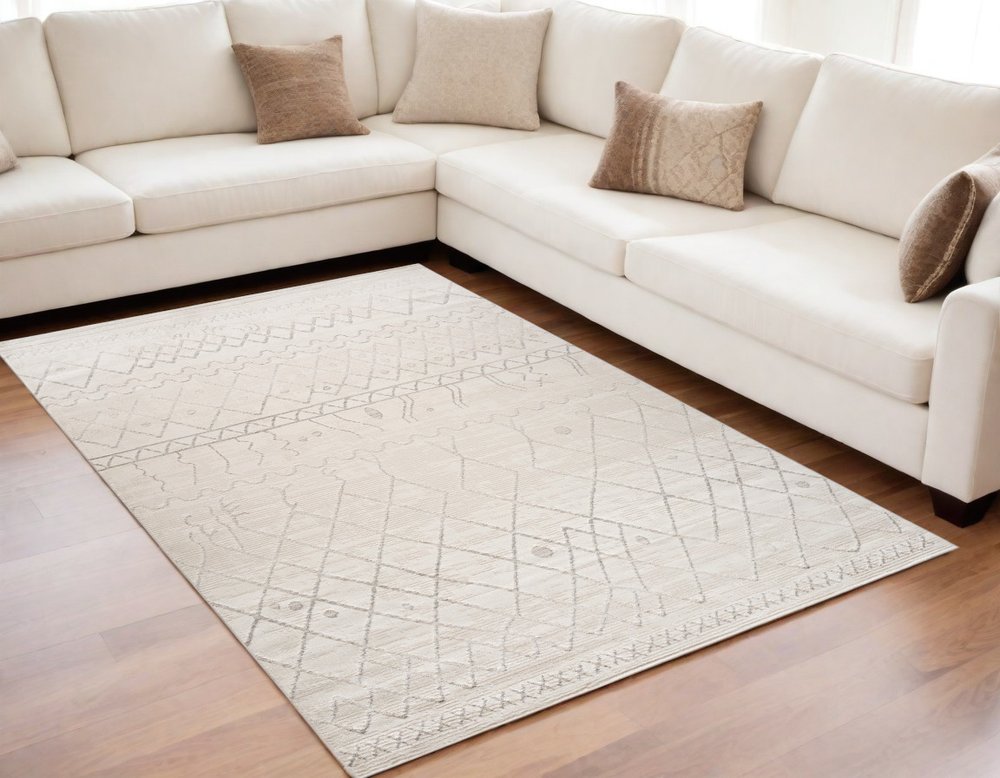 5' X 8' Gray and Beige Abstract Distressed Area Rug