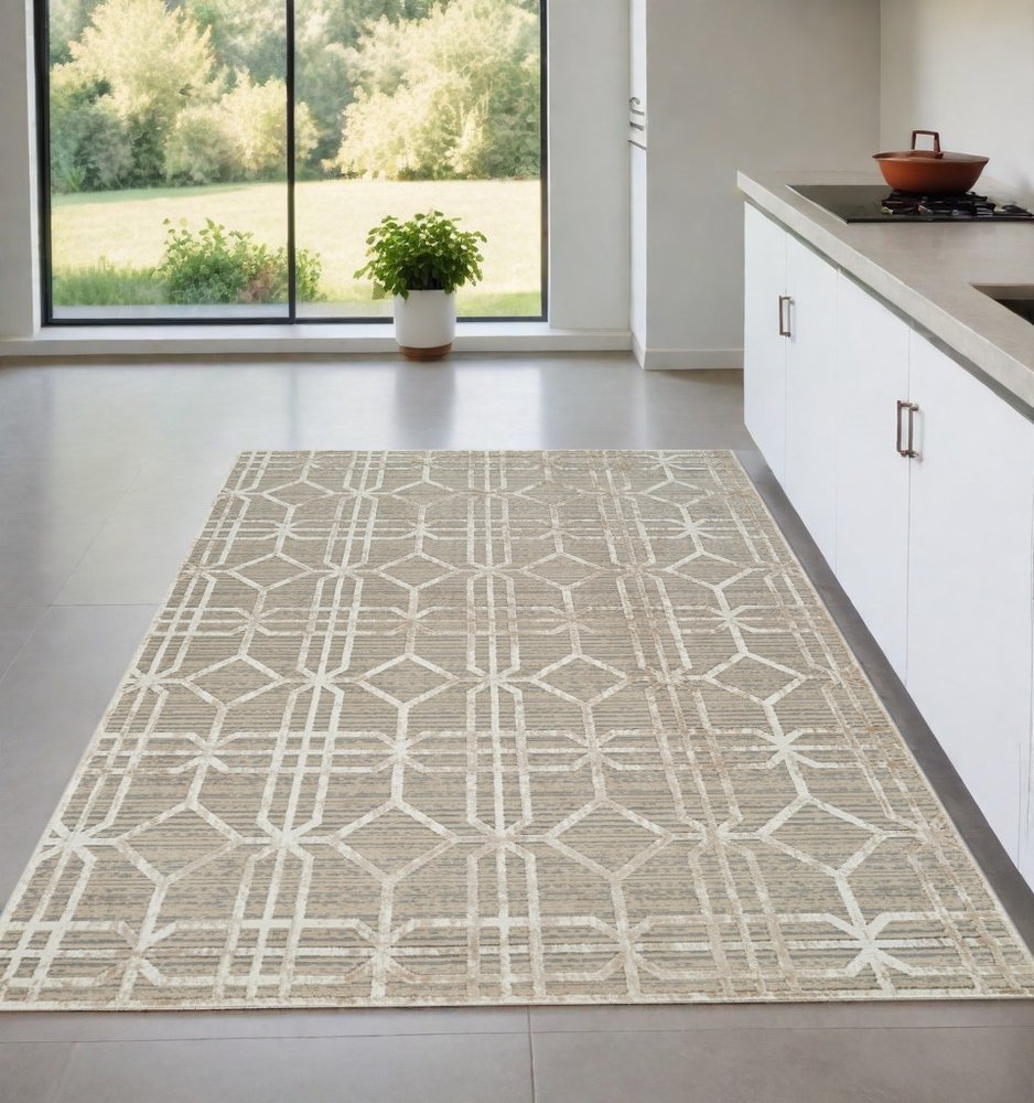 4' X 6' Beige and Brown Abstract Distressed Area Rug