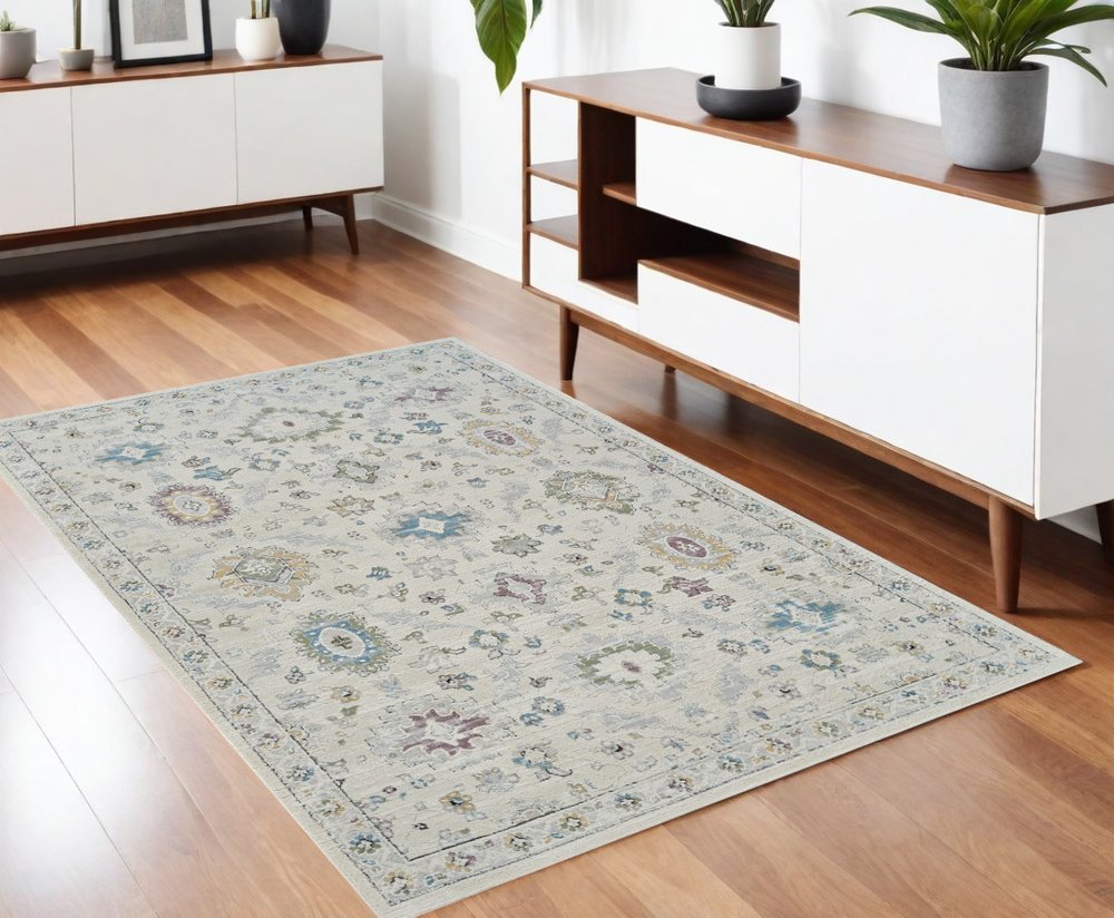 4' X 6' Cream and Beige Abstract Distressed Area Rug