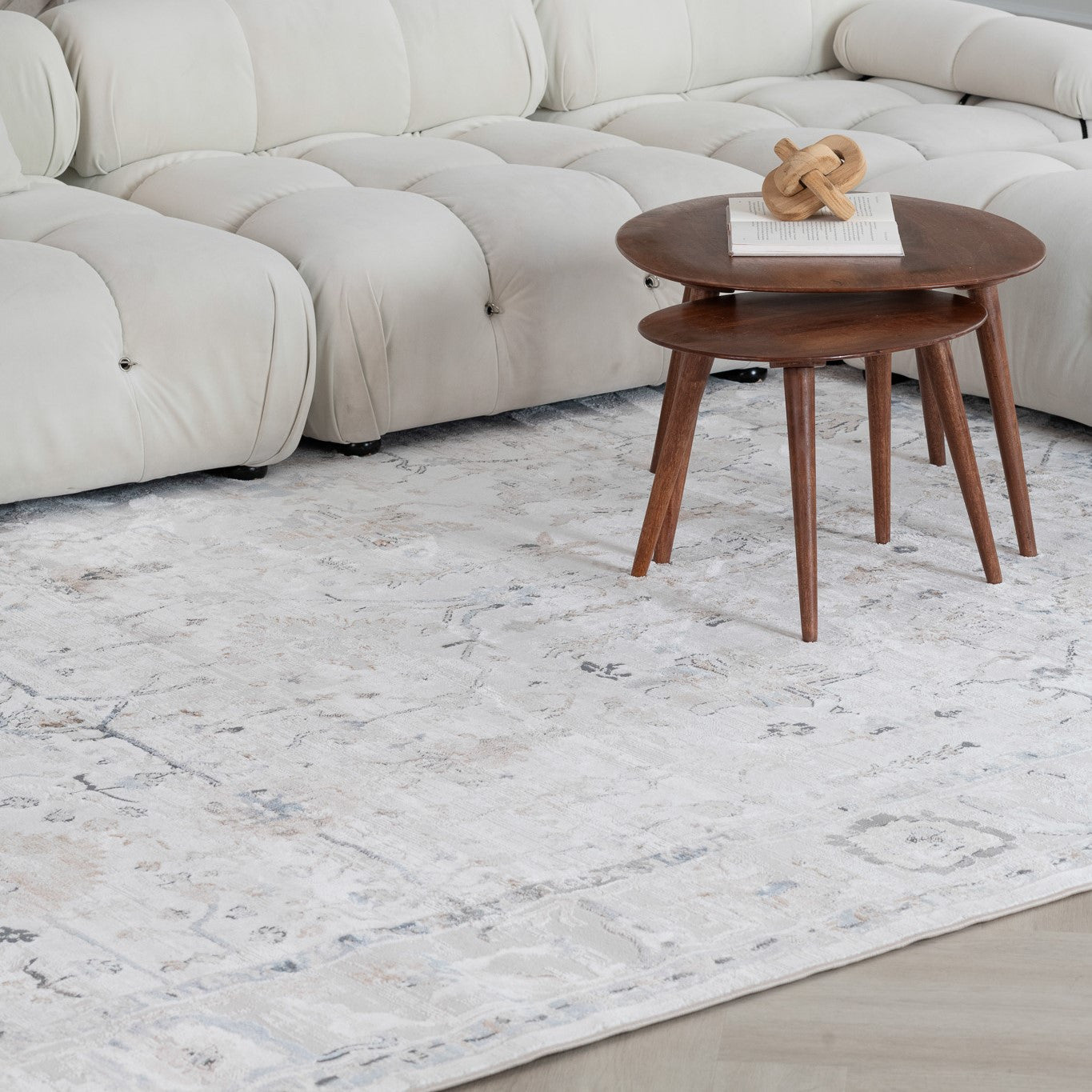 7' X 10' Beige and Ivory Abstract Distressed Area Rug