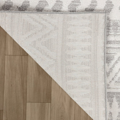 4' X 6' Gray and Cream Abstract Distressed Area Rug
