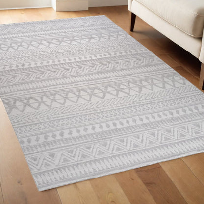 4' X 6' Gray and Cream Abstract Distressed Area Rug