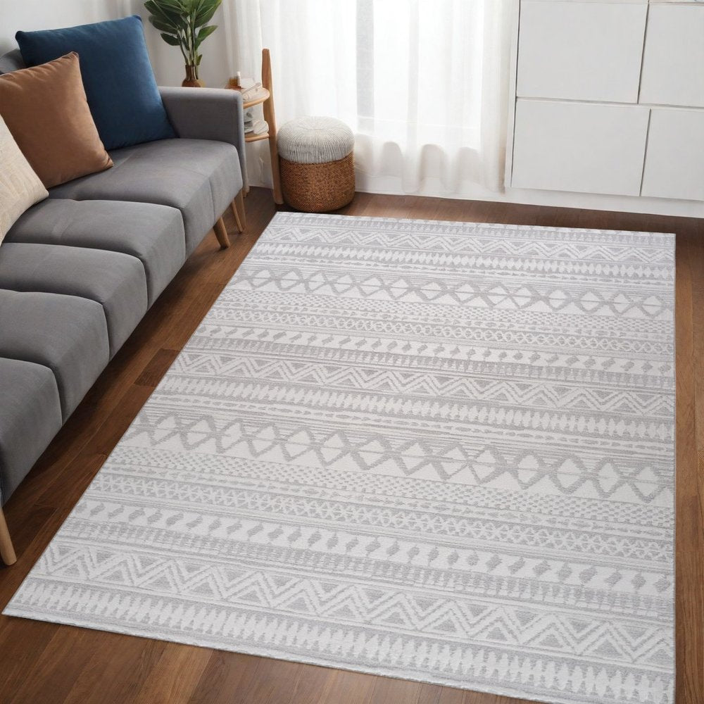 5' X 8' Gray and Cream Abstract Distressed Area Rug