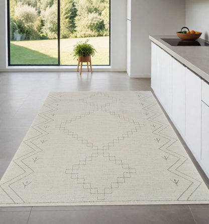 4' X 6' Cream and Beige Abstract Distressed Area Rug