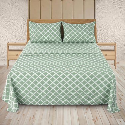 Four Piece Green and White Quatrefoil Microfiber California King Sheet Set