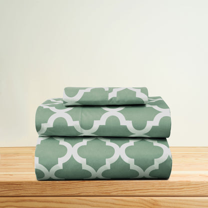 Four Piece Green and White Quatrefoil Microfiber Queen Sheet Set